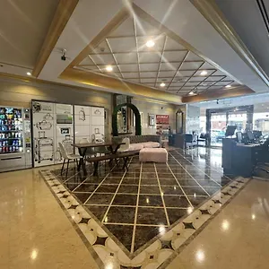 Al Raya *** Dubaï