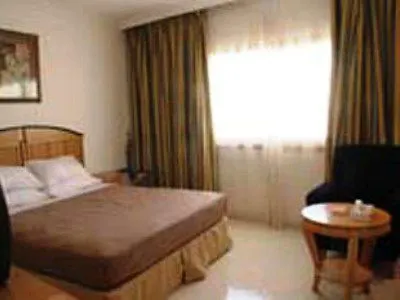 Dolphin Hotel Apartments Dubai